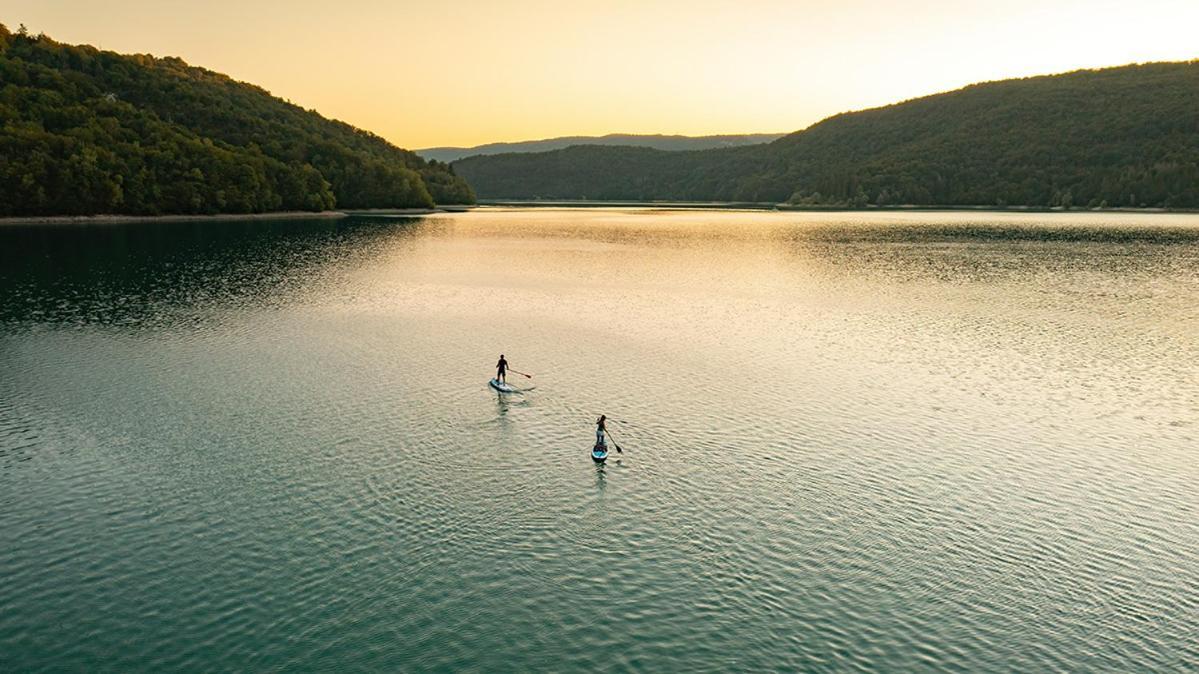 L'orgelétaine : Grande Maison Au Milieu Des Lacs Du Jura Hébergement de vacances *